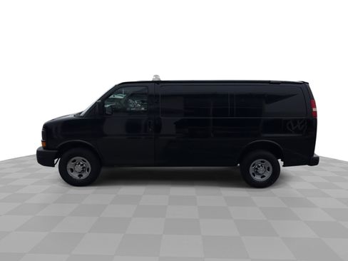 Used 2015 Chevrolet Express 2500 image 5