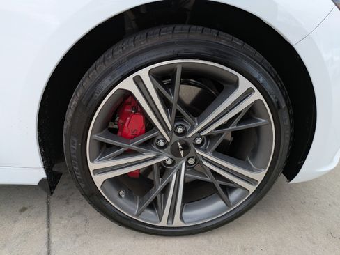 Certified 2024 Genesis G70 2.5T w/ Sport Prestige Package image 9