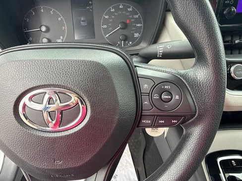 Used 2024 Toyota Corolla LE FWD image 20