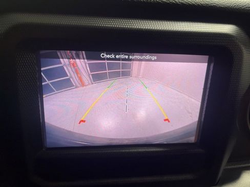 Used 2022 Jeep Wrangler Sport image 13