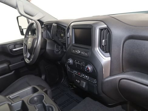 Used 2024 Chevrolet Silverado 2500 Custom AWD/4WD image 32
