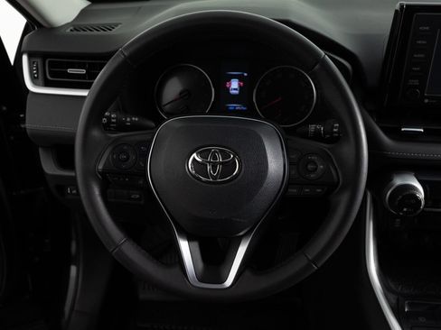 Used 2022 Toyota RAV4 XLE Premium AWD/4WD image 29