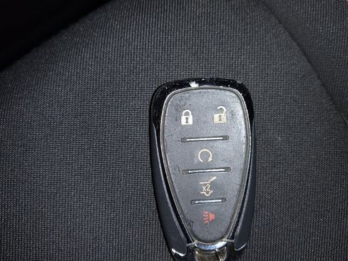 Used 2020 Chevrolet Equinox LT FWD image 32
