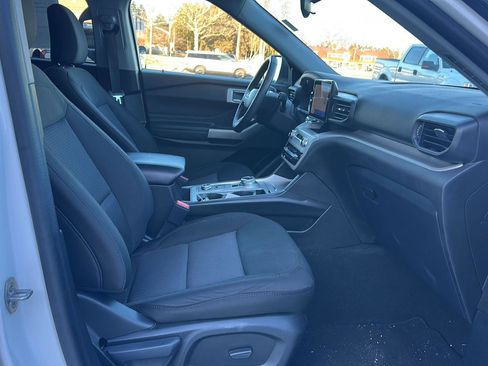 Used 2023 Ford Explorer XLT w/ Class IV Trailer Tow Package image 19