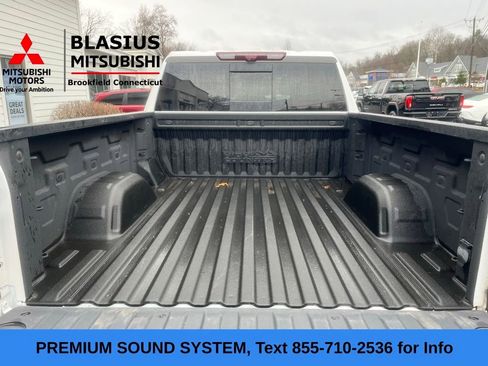 Used 2024 Chevrolet Silverado 1500 High Country w/ Technology Package image 23