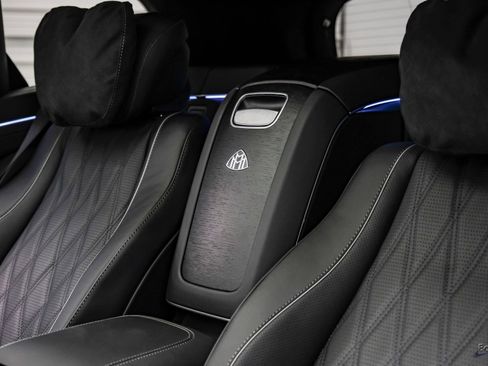 Used 2024 Mercedes-Benz Maybach GLS 600 4MATIC image 97