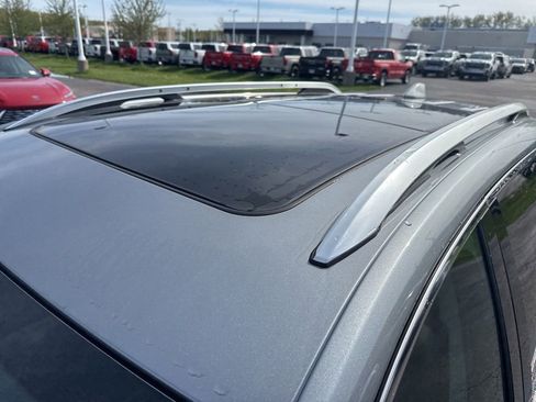 Used 2023 GMC Terrain Denali w/ Denali Premium Package AWD/4WD image 11