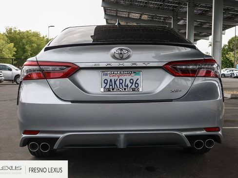 Used 2022 Toyota Camry XSE FWD image 5