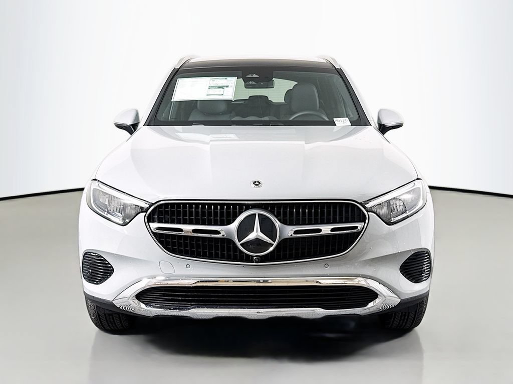 Used 2026 Mercedes-Benz GLC 300 4MATIC image 2
