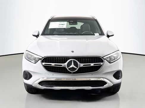 Used 2026 Mercedes-Benz GLC 300 4MATIC image 2