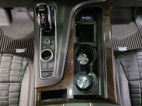 Used 2023 Cadillac Escalade ESV Sport Platinum w/ LPO, ONYX Package AWD/4WD image 26