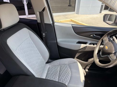 Used 2019 Chevrolet Equinox LS FWD image 13
