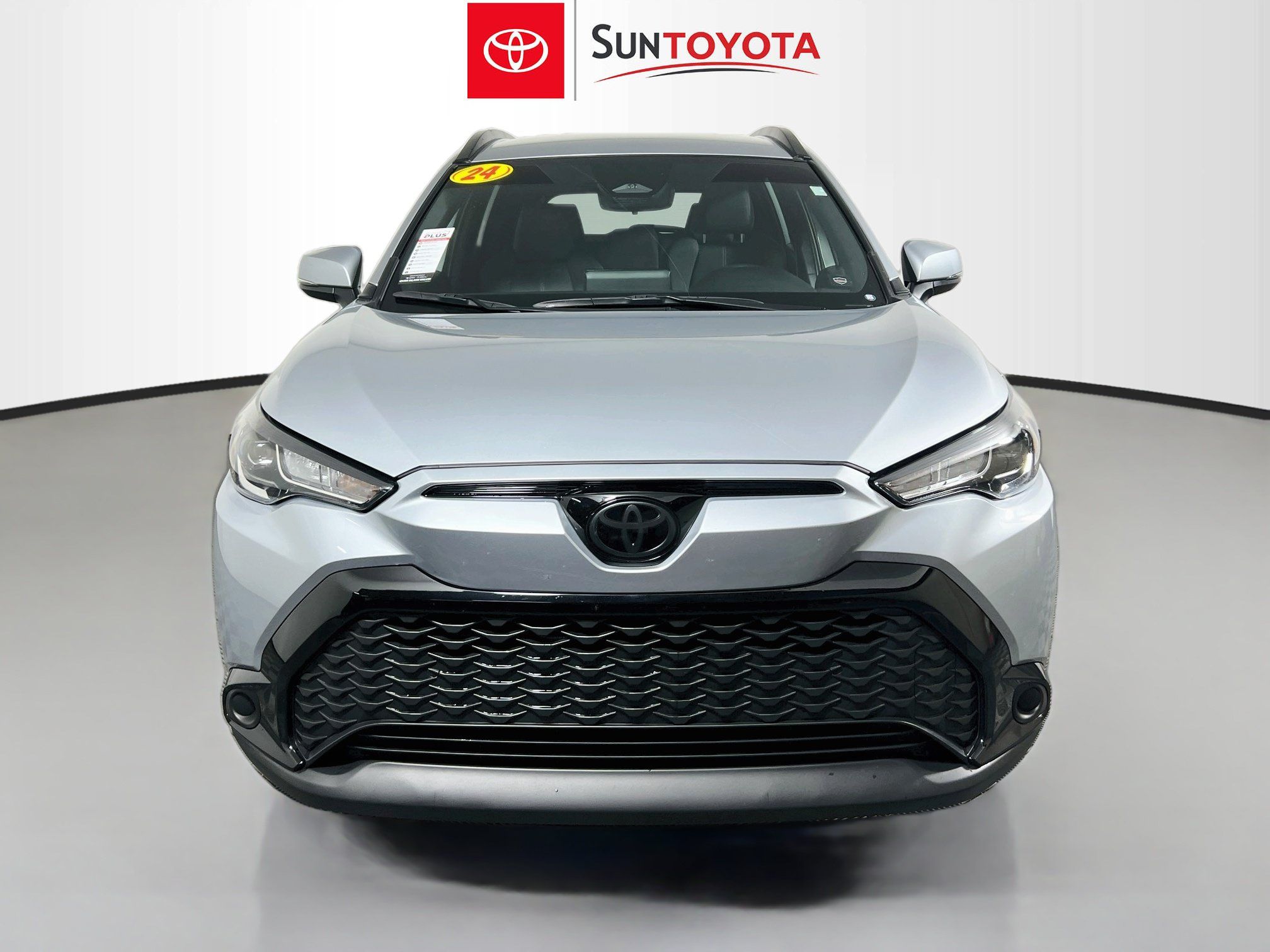 Used 2024 Toyota Corolla Cross AWD Hybrid image 10