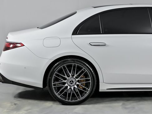 Used 2024 Mercedes-Benz S 63 AMG S image 13