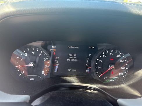 Used 2024 Jeep Compass Limited AWD/4WD image 13