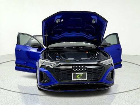 Used 2024 Audi Q8 e-tron Premium Plus AWD/4WD image 12