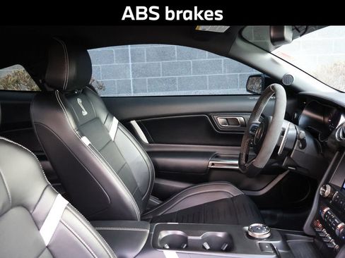 Used 2022 Ford Mustang Shelby GT500 w/ Technology Package RWD image 10