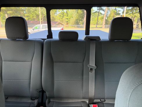 Used 2019 Ford F150 XLT w/ Equipment Group 302A Luxury AWD/4WD image 16