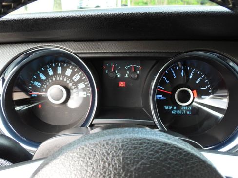 Used 2014 Ford Mustang GT RWD image 61