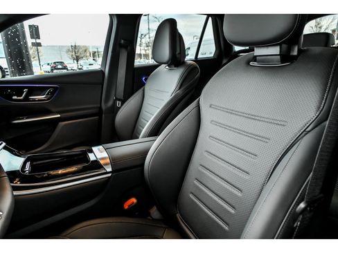 New 2026 Mercedes-Benz GLC 300 4MATIC image 7