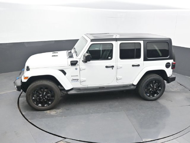 Used 2023 Jeep Wrangler Unlimited Sahara w/ Cold Weather Group AWD/4WD image 45