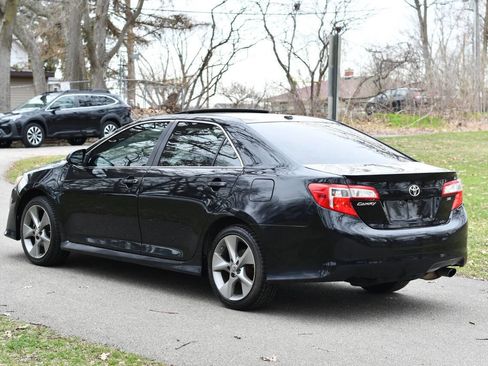 Used 2012 Toyota Camry SE FWD image 6