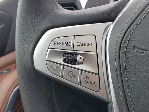 New 2026 BMW X7 xDrive40i w/ Premium Package image 12