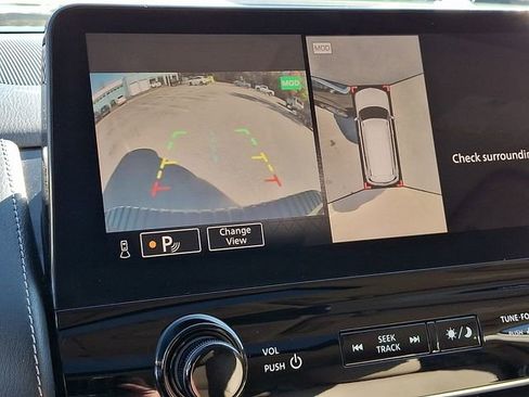 Used 2023 Nissan Armada SL image 22