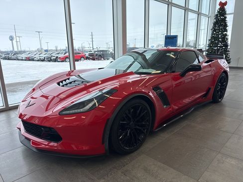 Used 2017 Chevrolet Corvette Z06 image 3