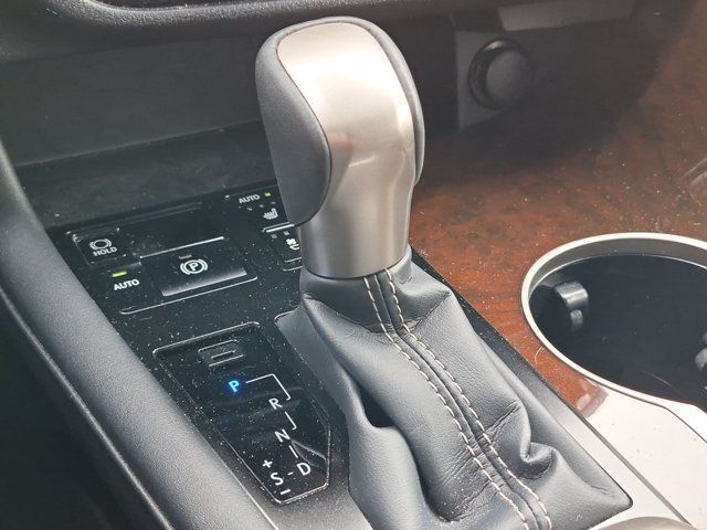 Used 2019 Lexus RX 450h AWD w/ Navigation Package image 10