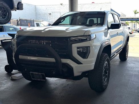 Used 2023 GMC Canyon AT4X w/ Edition 1 image 2