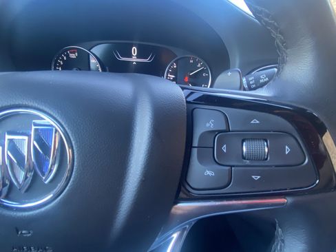 Used 2024 Buick Enclave Premium image 22