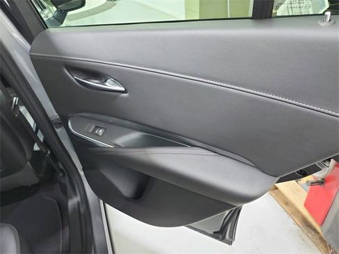 Used 2024 Cadillac XT4 Premium Luxury image 40