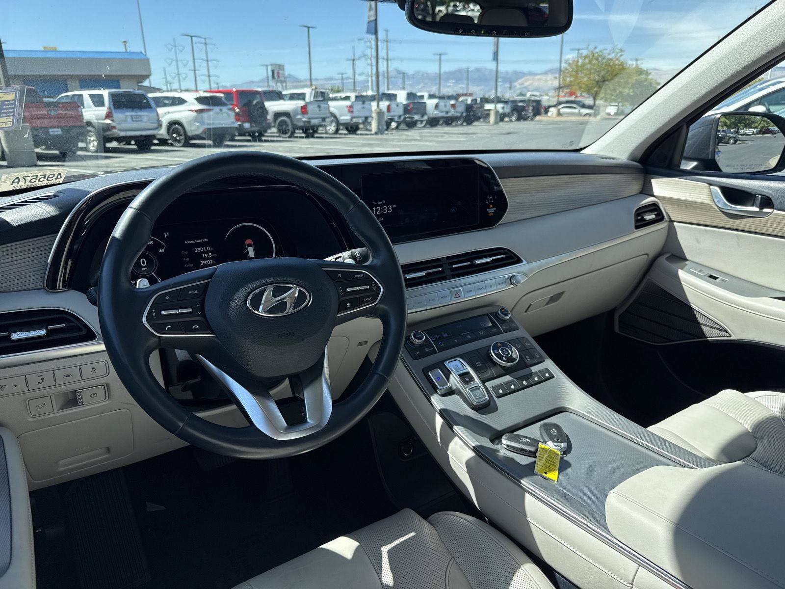 Used 2022 Hyundai Palisade Limited AWD/4WD image 23
