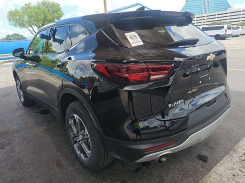 Used 2025 Chevrolet Blazer LT FWD image 4