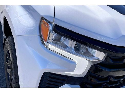 Used 2024 Chevrolet Silverado 1500 LT Trail Boss w/ LT Trail Boss Premium Package AWD/4WD image 30