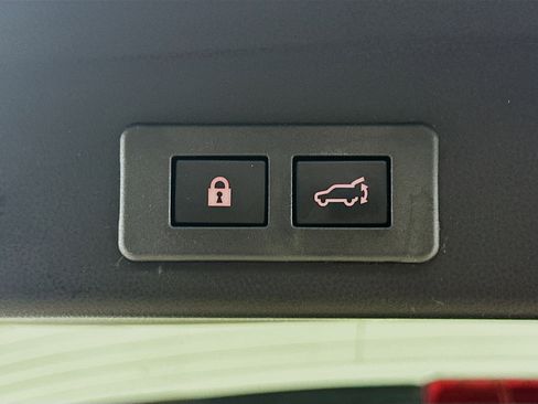 Used 2025 Subaru Ascent Premium image 30