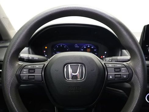 Used 2023 Honda Accord EX image 13