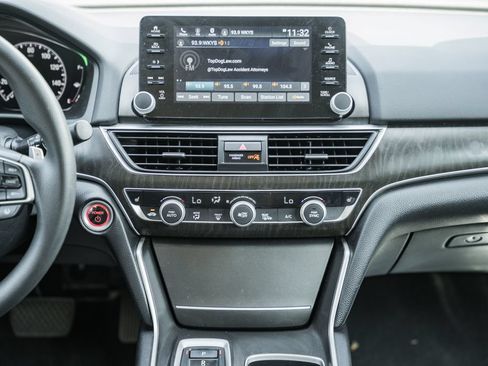 Used 2021 Honda Accord EX image 21