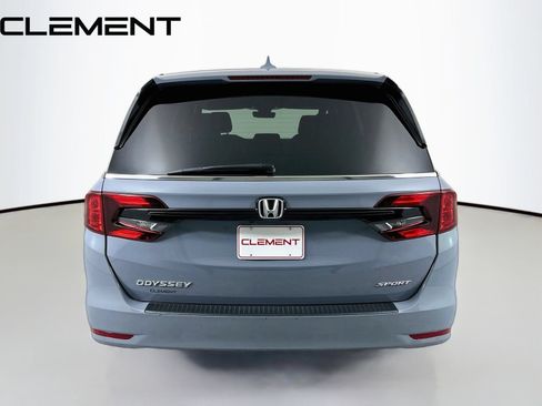 Used 2024 Honda Odyssey Sport image 8