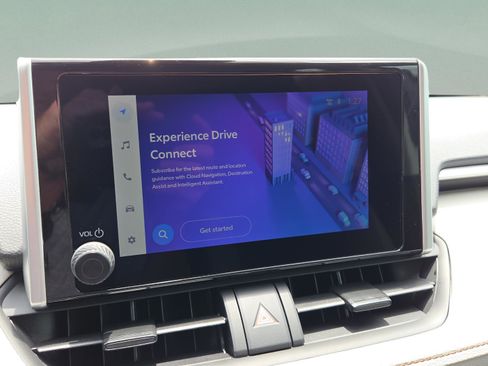 Certified 2025 Toyota RAV4 XLE w/ Convenience Package FWD image 22