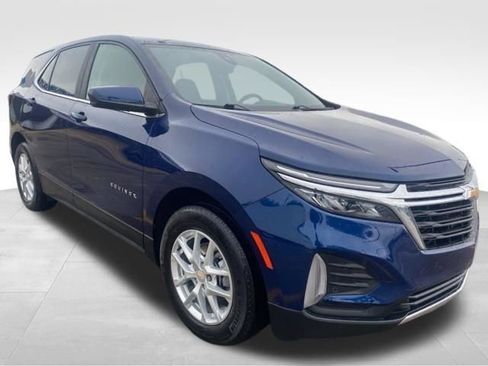 Used 2023 Chevrolet Equinox LT FWD image 4