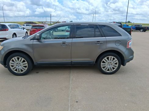Used 2010 Ford Edge Limited FWD image 5