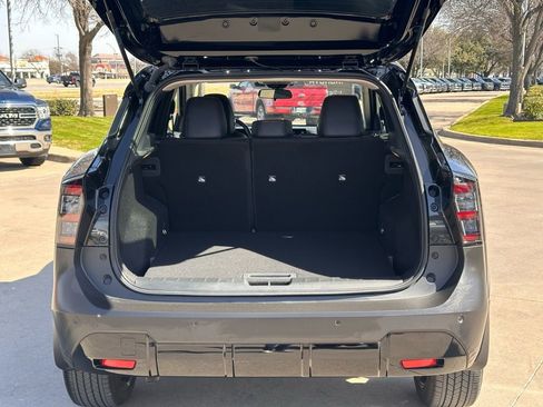 Used 2025 Nissan Kicks SR w/ SR Premium Package image 12