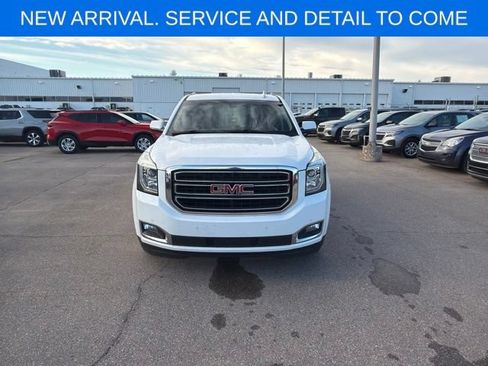 Used 2020 GMC Yukon SLE w/ SLE Value Package AWD/4WD image 3
