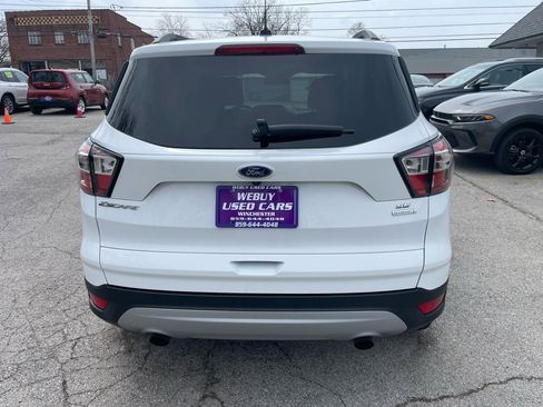 Used 2017 Ford Escape SE w/ Equipment Group 201A image 7