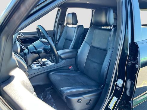 Used 2021 Jeep Grand Cherokee Laredo X image 20