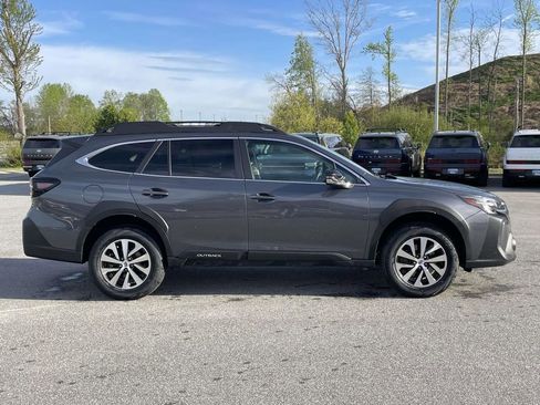Certified 2025 Subaru Outback Premium AWD/4WD image 27