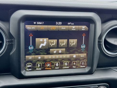 Used 2019 Jeep Wrangler Unlimited Sahara w/ Quick Order Package 24M Moab image 12