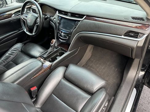 Used 2013 Cadillac XTS Premium image 18